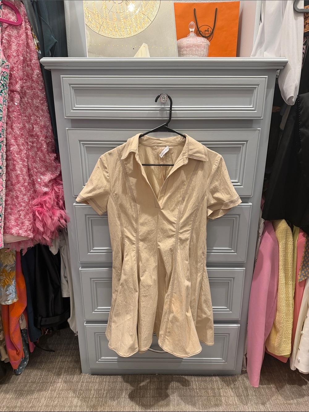 Gianni Bini Beige Short-Sleeve Mini Dress